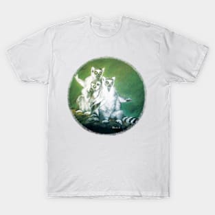 Lemur catta trio T-Shirt